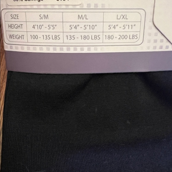 Legale Black Plush Lined Leggings NEW - Picture 3 of 3